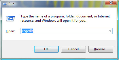 Przytrzymaj klawisze Windows i R , aby otworzyć polecenie Uruchom, wpisz regedit w polu i kliknij OK